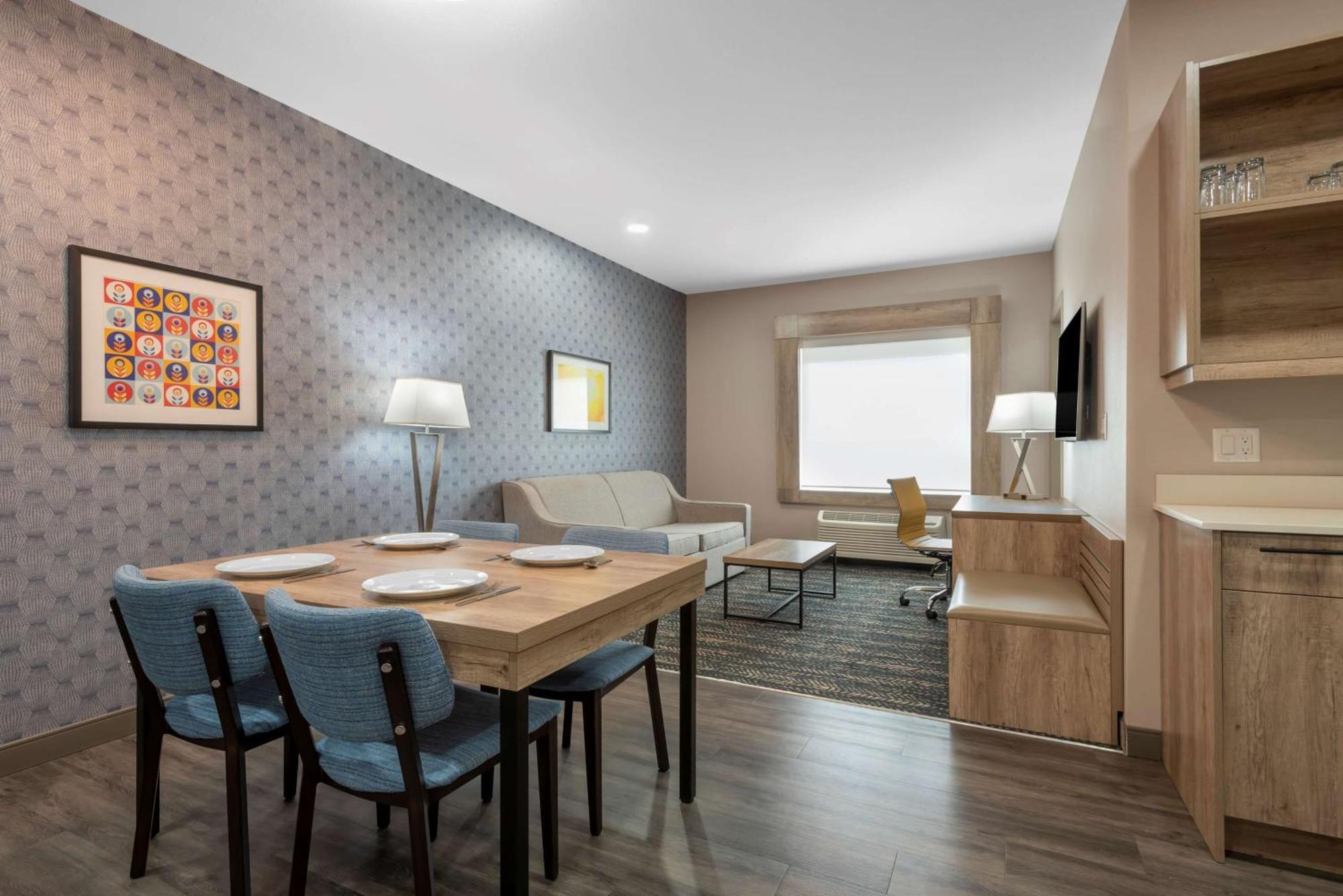 Best Western Premier Executive Residency Medicine Hat Exterior foto